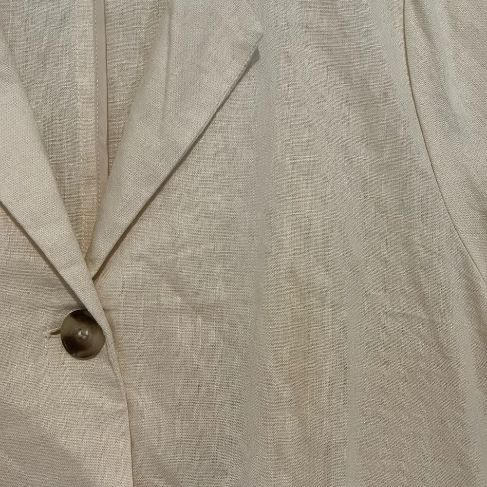 Linen blazer - Picture 3 of 4